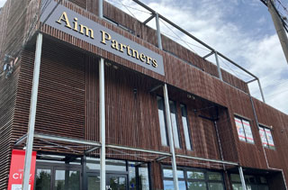 札幌本店外観写真